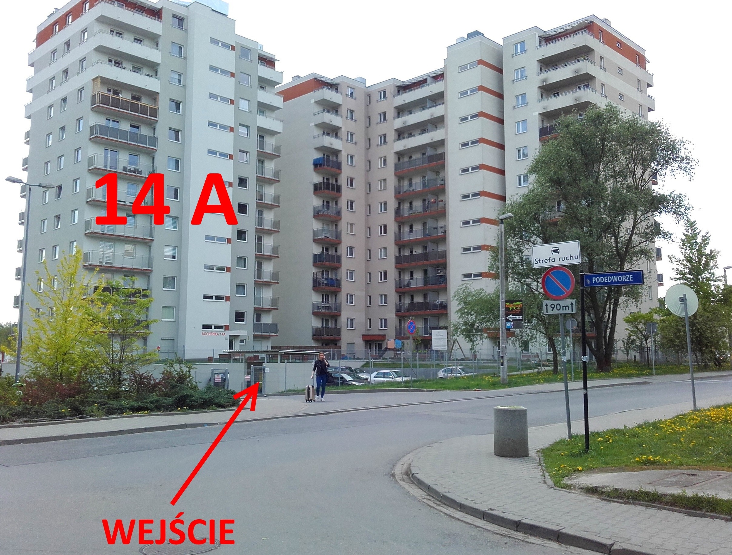 Wejście do klatki bloku 14A
